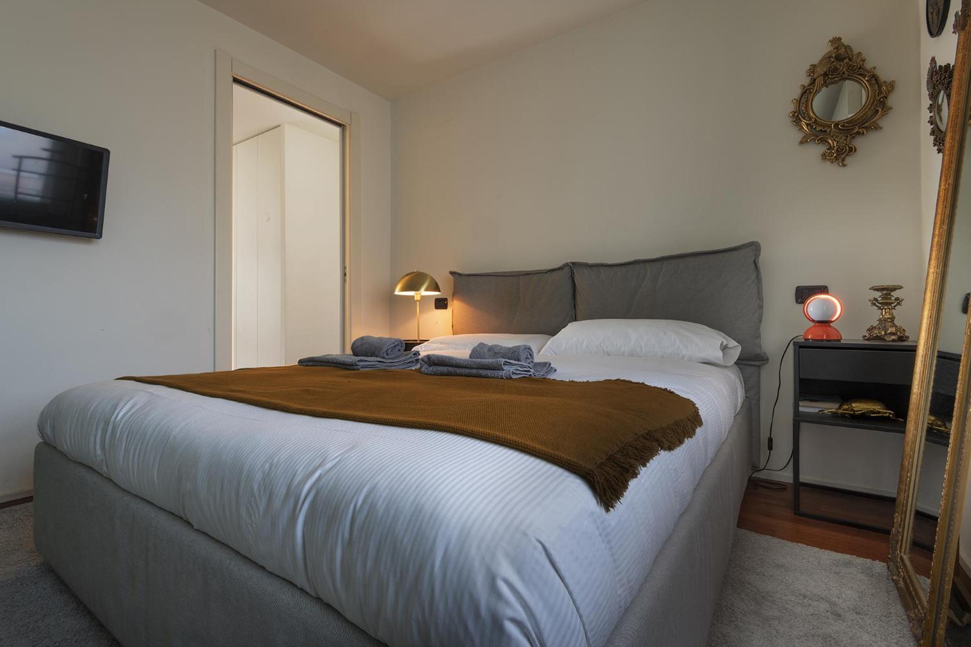Giresio 41 - Your Penthouse With Rooftop Garden In Navigli - Wifi * Milán
