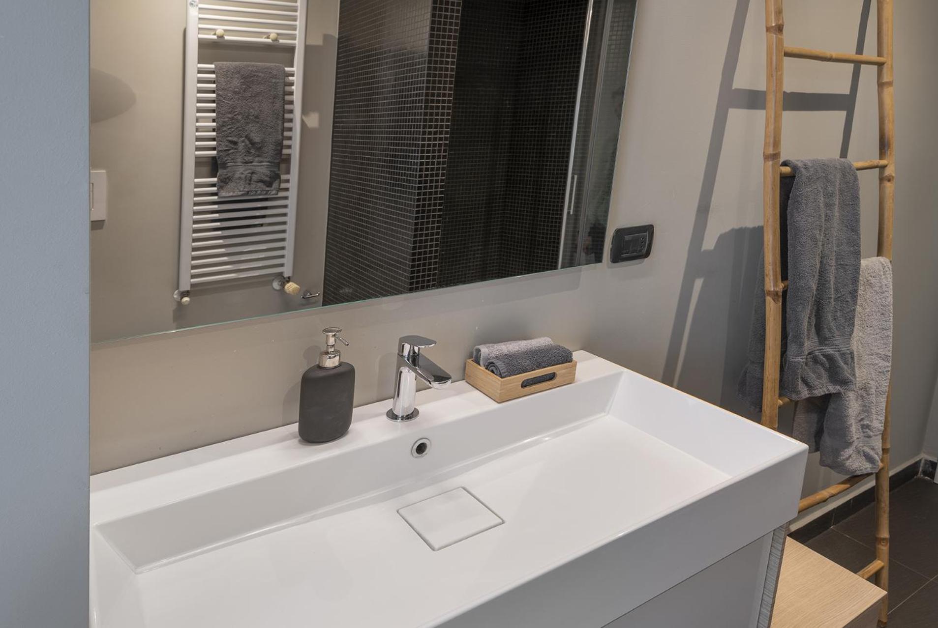 Giresio 41 - Your Penthouse With Rooftop Garden In Navigli - Wifi * Milán